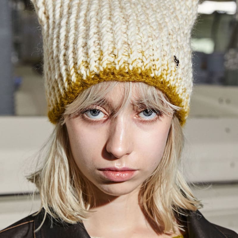 

SPARKLING PIECE RABBIT CHUNKY BEANIE FREE