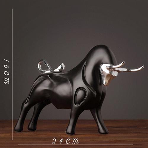

Modern Figurines Red and Black Bull Sculpture Resin Simulation Animal Statue Living Room Bookcase Crafts Accessories Home Decor