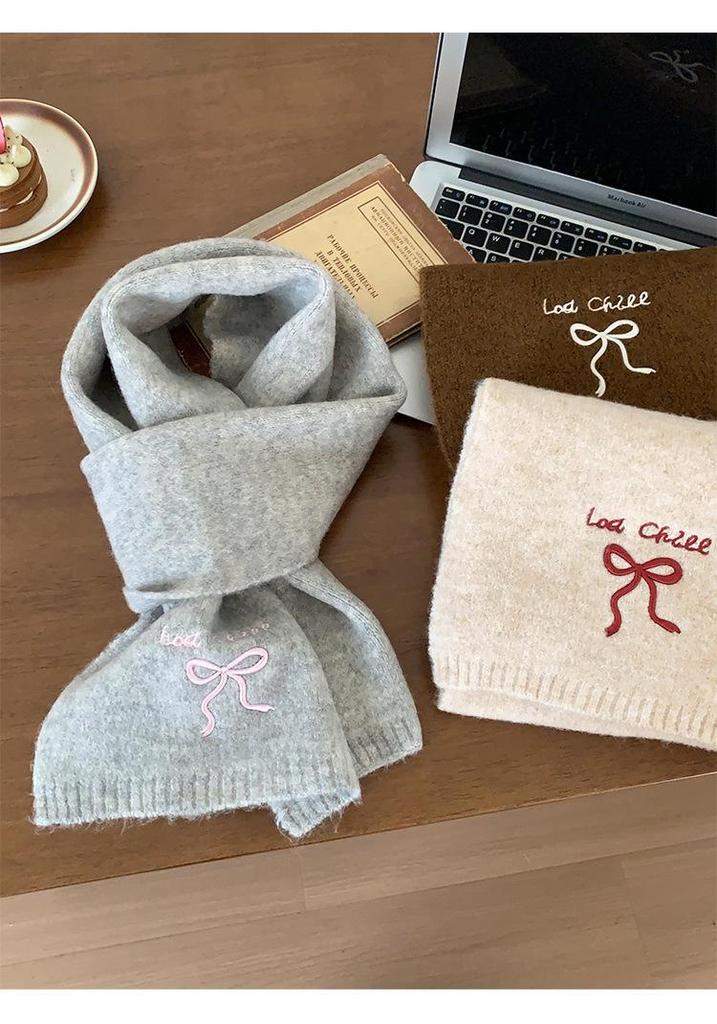 Japanese-Style Women's Winter Scarf: Cute Bow Knot, Warm Knitted Neck Gaiter with Embroidery