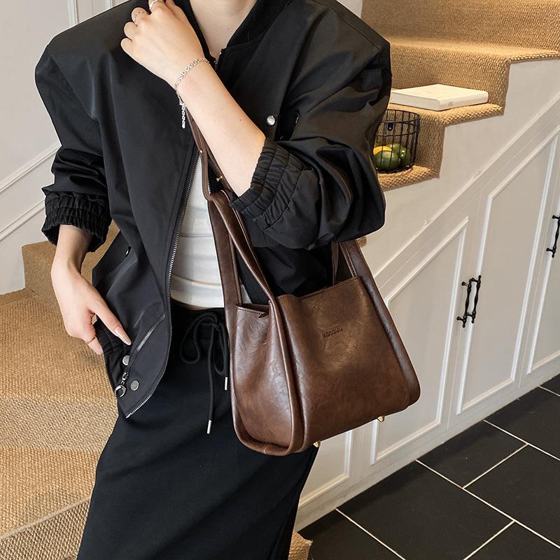 Premium Retro Handbag Bag Women's New Fashion Niche Design Shoulder Crossbody Bucket Bag