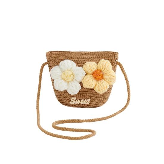

Crossbody Bag Hand-knitted Straw Lightweight Shoulder Bag with 3D Crochet Flower Design Snack Purse for Baby