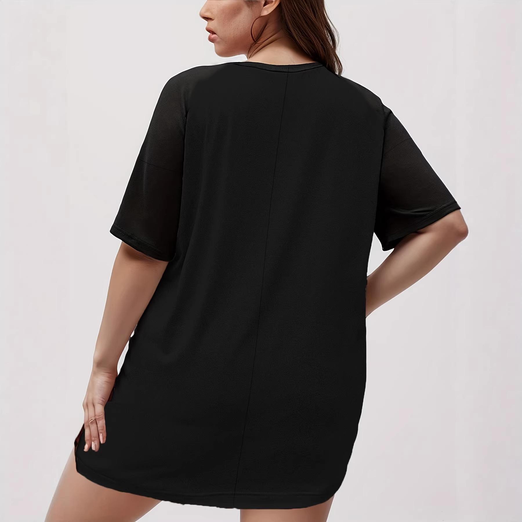 A basic T-shirt that is heartfelt at a glance, which is universal and fits both inside and outside. XL