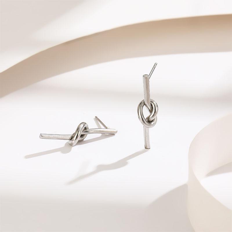 

Серьги-пусеты из титановой стали в корейском стиле с узлом - Элегантные, Универсальные, Модные, Женская роскошь