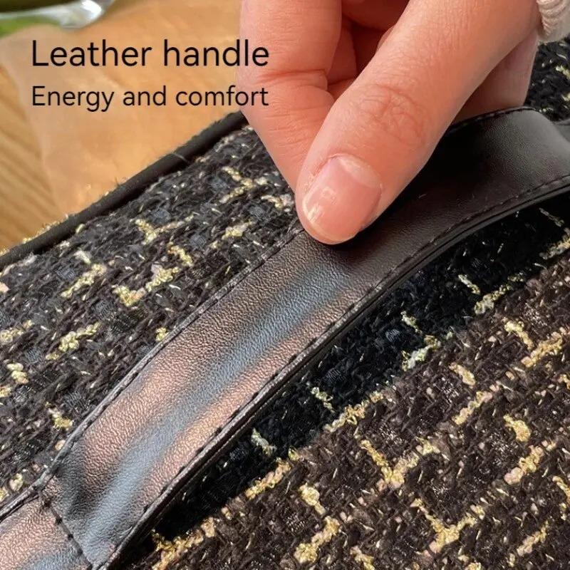 Korean-style Large-Capacity Cosmetic Bag, Niche Design Portable Makeup Case with Handles, Cute Toiletry Organizer for Travel