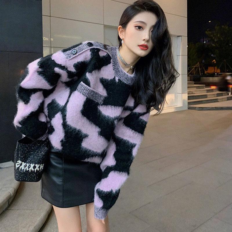 Striped contrasting round neck pullover sweater for women's autumn and winter new loose and thick knitted top jacket