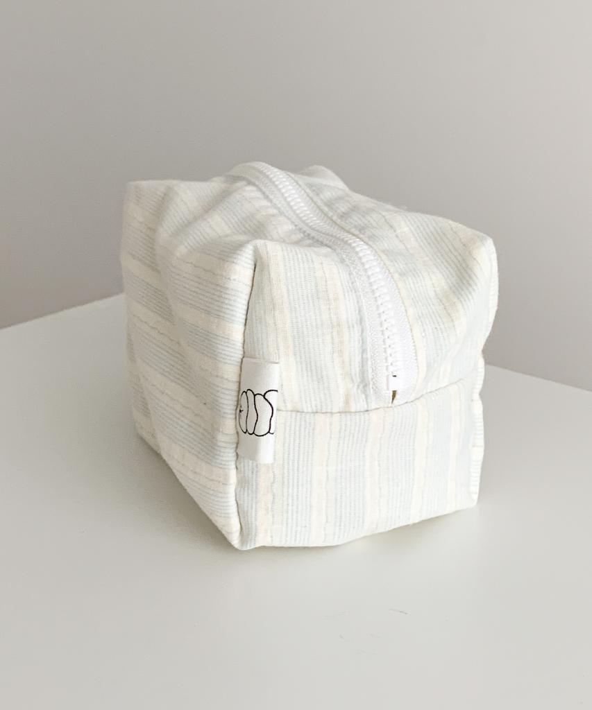 Nuaname Oga Striped Storage Peddler Pouch 3 Colors