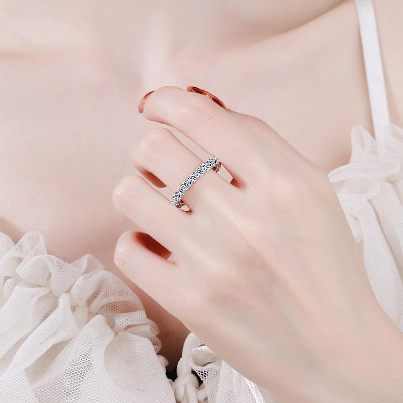 S925 Sterling Silver Moissanite Stackable Ring for Women, 2.2 Carat Platinum-Plated High-End Design