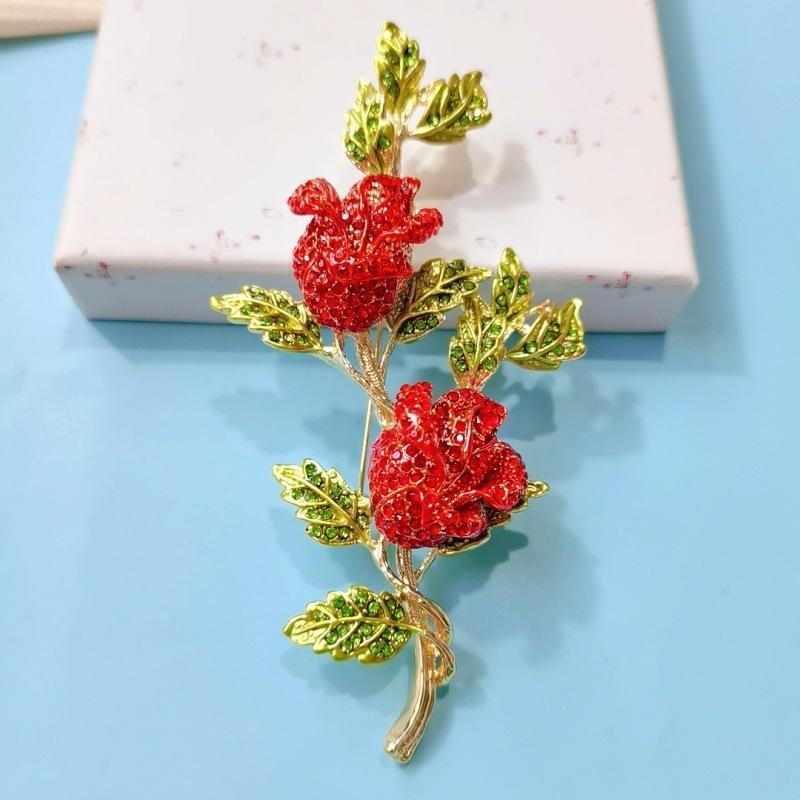 

Средневековый сплав красная роза корсаж свежий и сладкий подарочный штифт регулируемая брошь красный