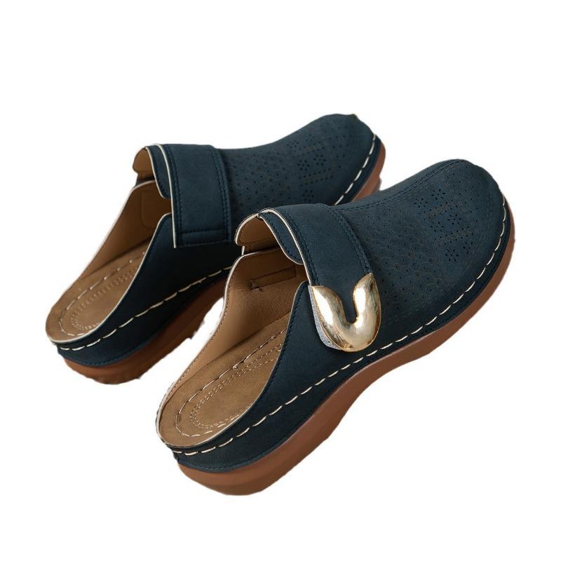 New Large-sized Flat-bottomed Casual Half-slipper Women's Shoes with Toe Caps and Wedge Heels Beach Slippers