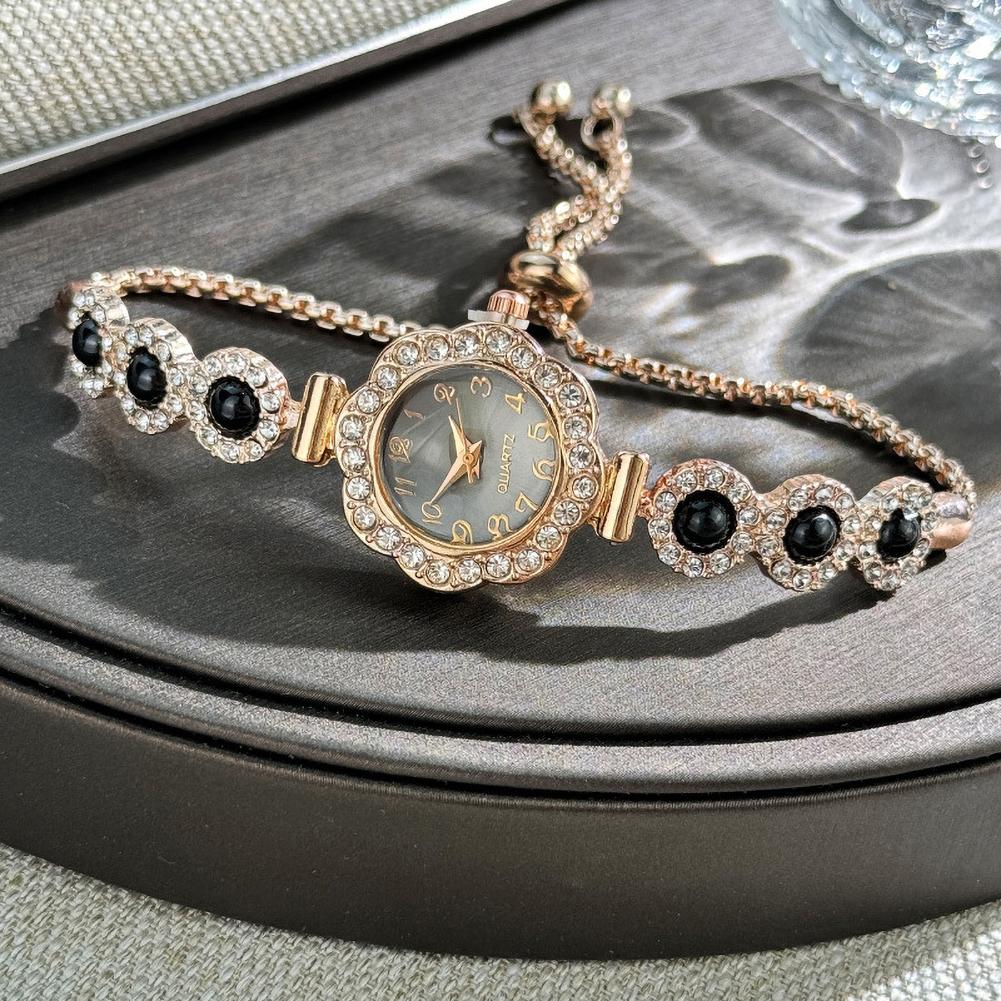 Flower Women Watch Fashion Rhinestone Flower Bracelet Ladies Quartz Wristwatch Student Pull-Out Bracelet Watch