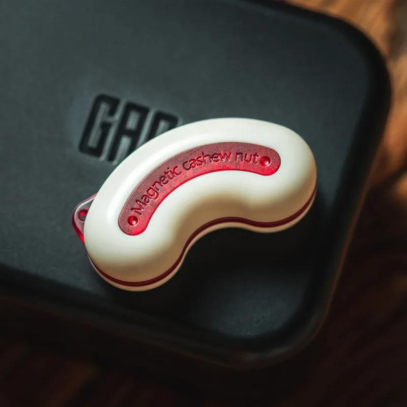 Cashew Fidget Magnetic Push Card Pushing Plate Coin Mechanical Slider Edc Sensory Relieve Stress Reducing Toy Relieving Anxiety
