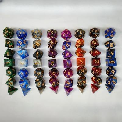 7-teiliges Set mit zweifarbigen polyedrischen Zahlenwürfeln mit Sternenhimmel für RPG Cthulhu Running Team Brettspiel D20 D12 D10 D8 D6 D4 Dnd Würfel