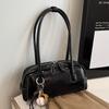 Retro Versatile Underarm Baguette Bag Women's Autumn and Winter Advanced Texture Light Luxury Niche Portable Shoulder Bag