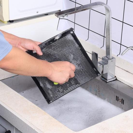 Grill Mesh Bag Non-stick Reusable Outdoor Grill Bag Heat-Resistant BBQ Grilling Accessories for Vegetables Meats Gas Charcoal Smokers Electric Grills