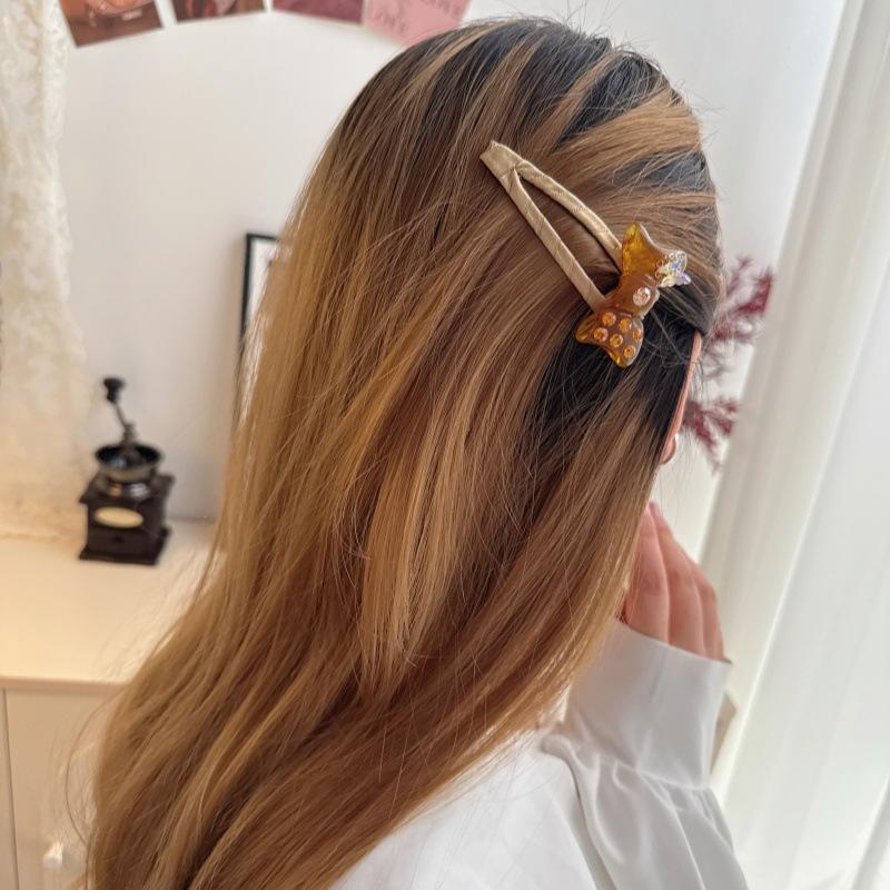 New Design Sweet Bow Hair Clip, Cute Resin Crystal Bangs Barrettes for Girls & Women, Heartwarming Hairpins for Flyaways