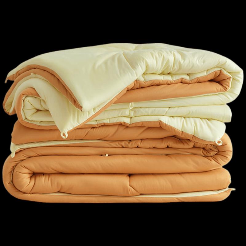 Cream Bear Seasonal Quilt
