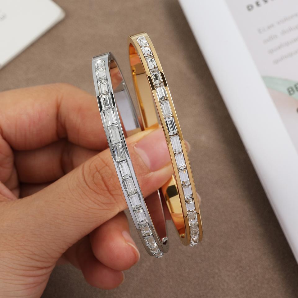 Htpwe Stainless Steel Ring Inlaid With Zircon Wide Version Glossy Bracelet 18k Couple Holiday Gift Bracelet Party Daily  Zircon