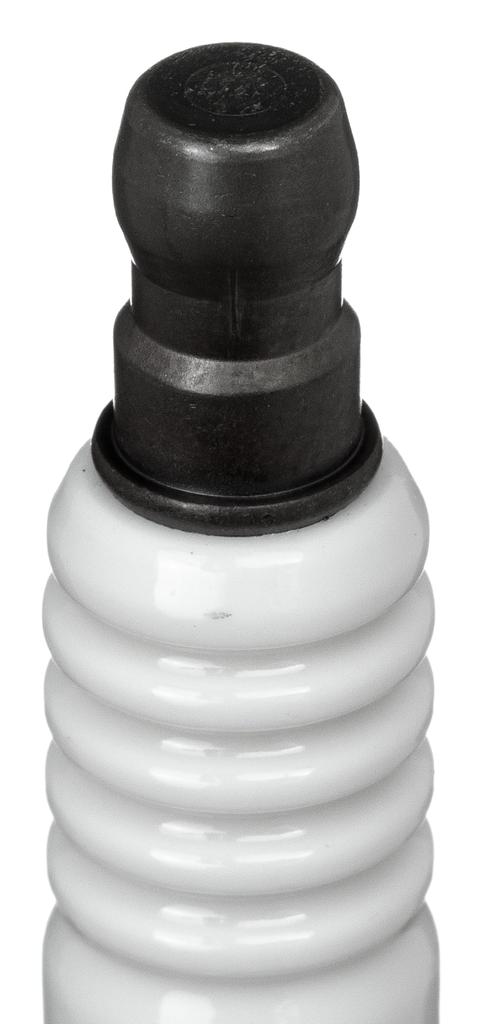 NGK (4302) BKR5EKPB-11 Laser Platinum Spark Plug, 1-Pack
