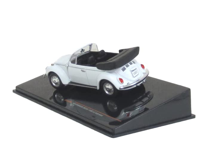 Ixo 1/43 scale Volkswagen Beetle 1302 LS Cabriolet 1971 White