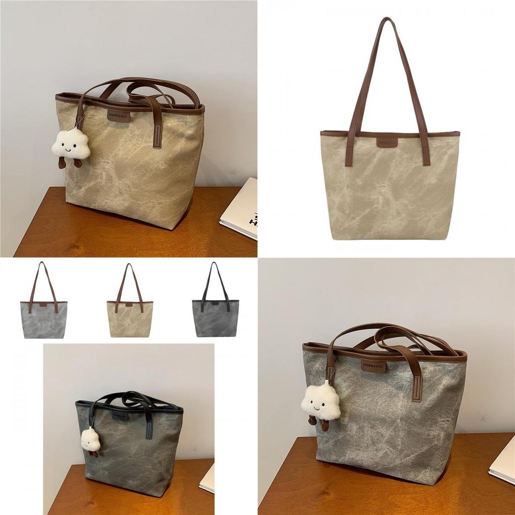 Contemporary Large Tote Bag For Women Stylish And Versatile Fashion Accessory