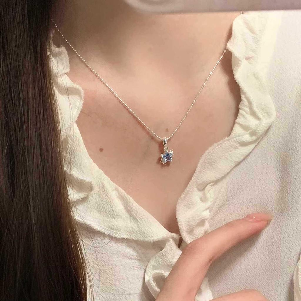 Blue Star Necklace - Women's Luxury Five-Pointed Star Clavicle Chain, Perfect Gift for Girlfriend or Best Friend.