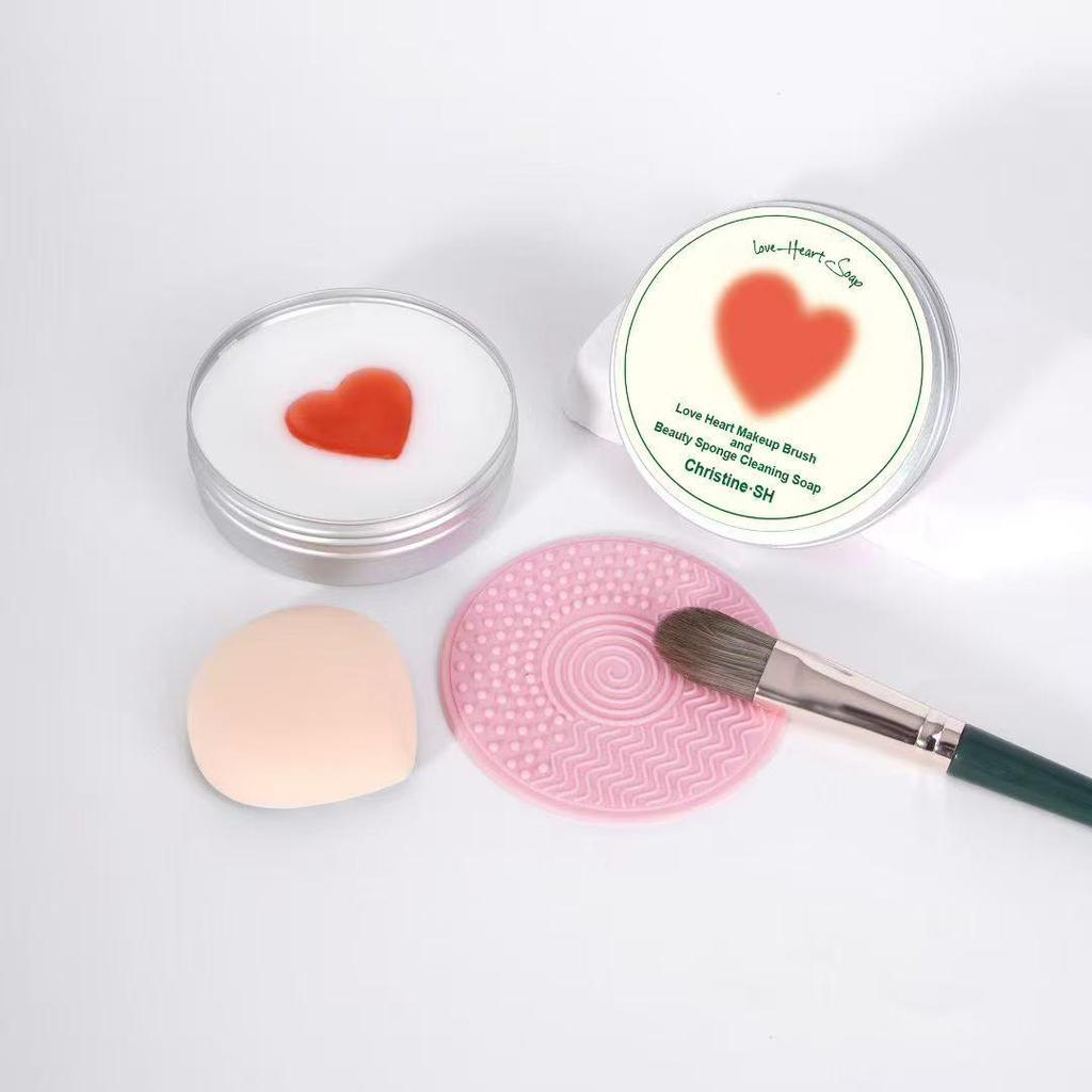 Heart-Shaped Makeup Brush & Beauty Blender Cleaning Soap - Mini Portable Cleaner with Essential Oils