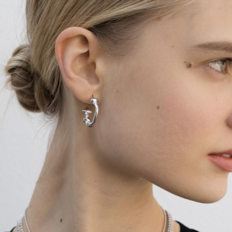 1064STUDIO The Body 05E