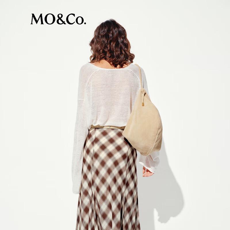 MO&Co. V-Neck Long Sleeve Knit Top