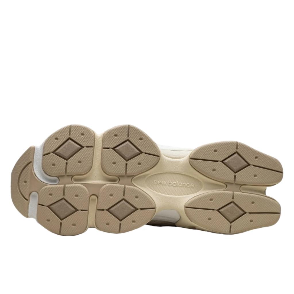 New Balance 9060 Sea Salt Brown
