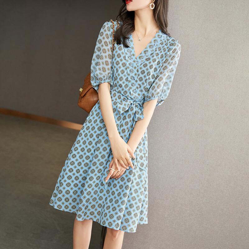 Srcr Women s V-Neck Floral Print Tie-Waist Midi Dress M