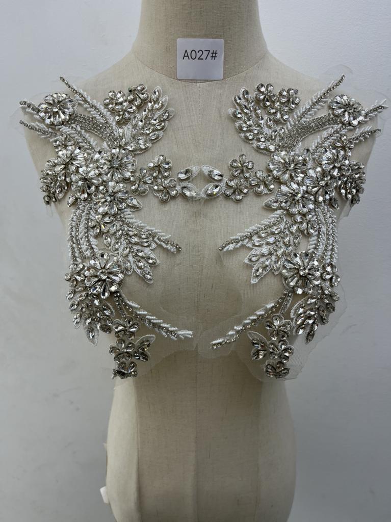 Colored Rhinestone Embroidered Beaded 3D Diamond Flower Patch for Hat & Clothing PVC Iron Lace Applique Sequins