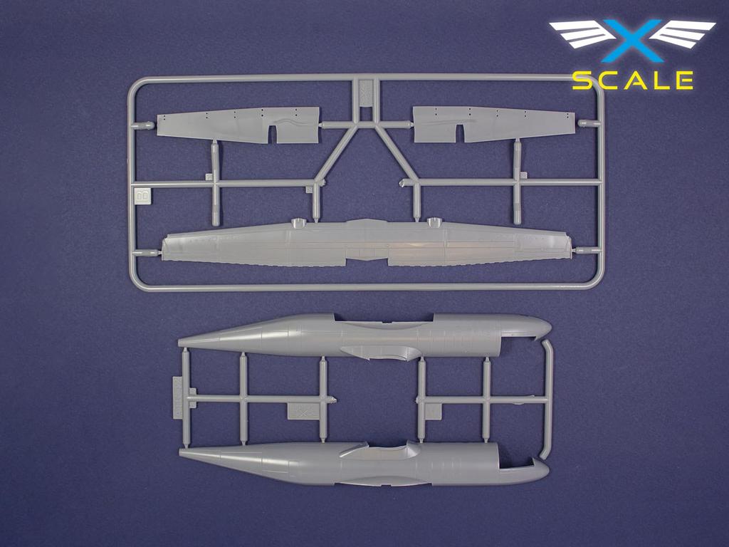 Models Turboprop Airliner Plastic Model Kit XSM144009 X-Scale 1/144 ATR-42-300 (Airplane)