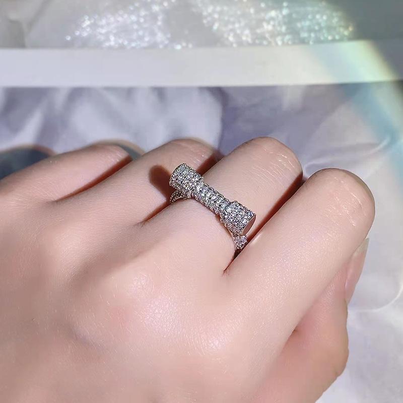 Creative Luxury Full Diamond Geometric Ring  Copper White Zircon Surround Diamond High-end Ring Female Party Engagement Gift