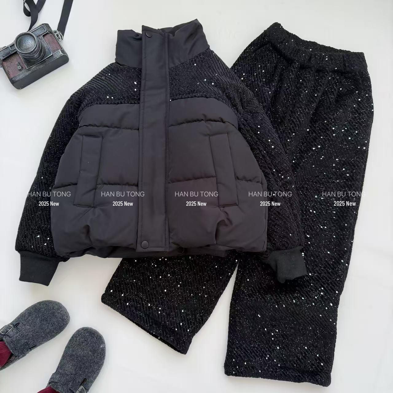 Девочковый хлопковый комплект с серебристым блеском, зима 2025: Повседневный комплект: брюки на флисовой подкладке и уютный топ 160 cm чёрный