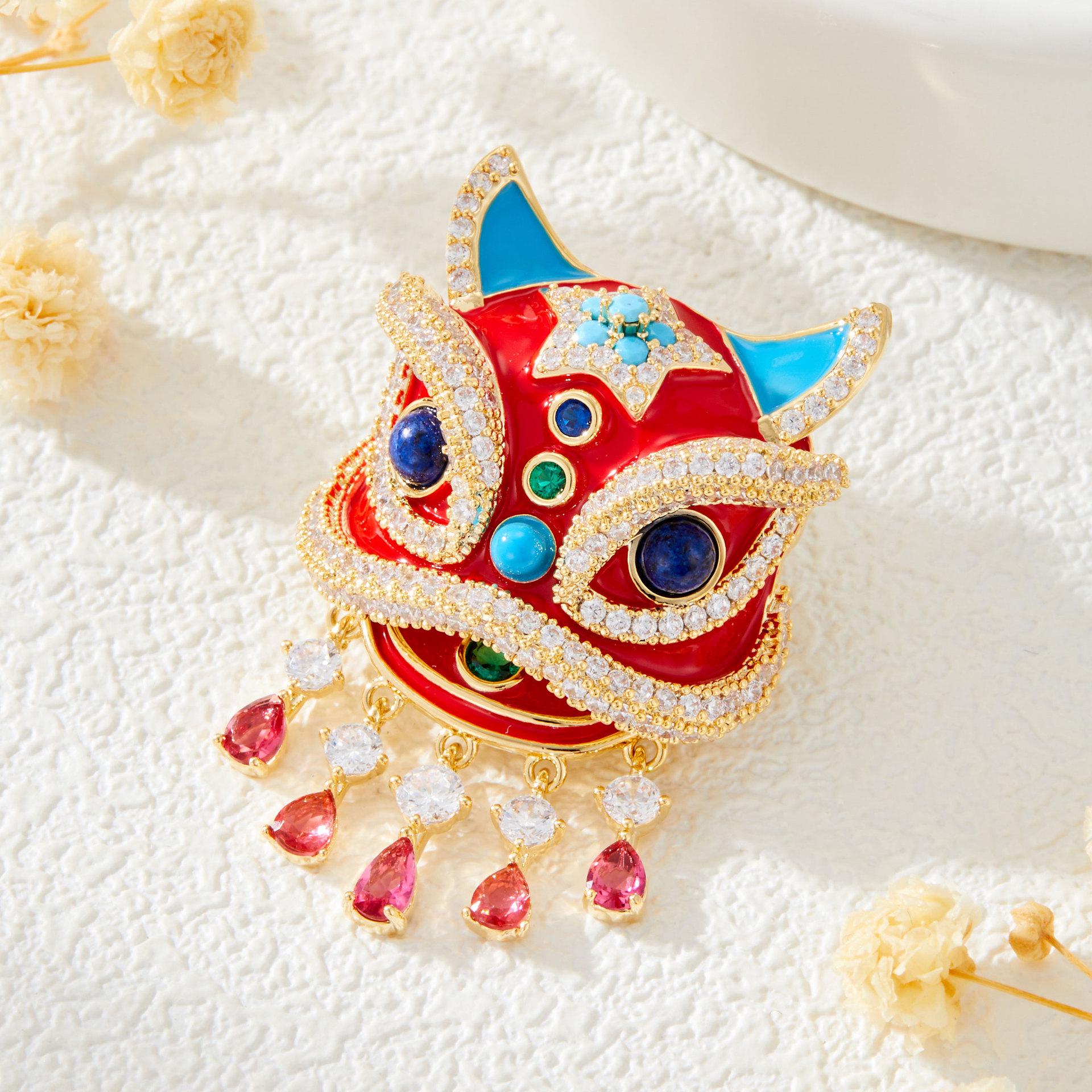 National Trend Enamel Lion Brooch: Festive Red Tassels, Three-Dimensional Chinese Style.
