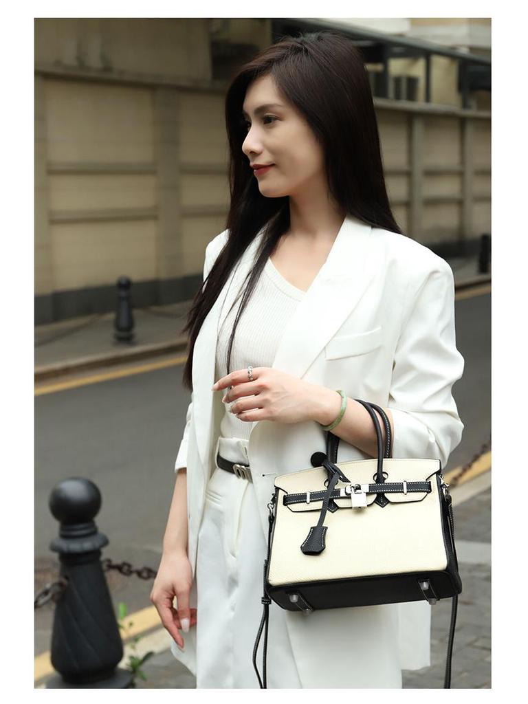 2025 Summer Women's Color Block Handbag - Trendy Platinum Shoulder & Crossbody Bag in European & American Fashion Style.