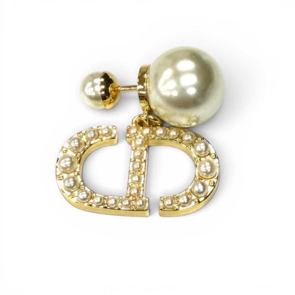 Pristine DIOR Pierce Dior Tribales Pierce CD Crystal Logo Pearl white Women Used