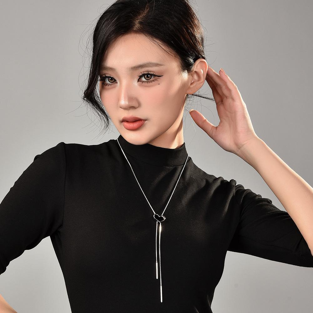 High-End Sweater Chain Fringed Necklace Women'S Love Pull Light Luxury High-End Jewelry Pendant Jewelry Accessories