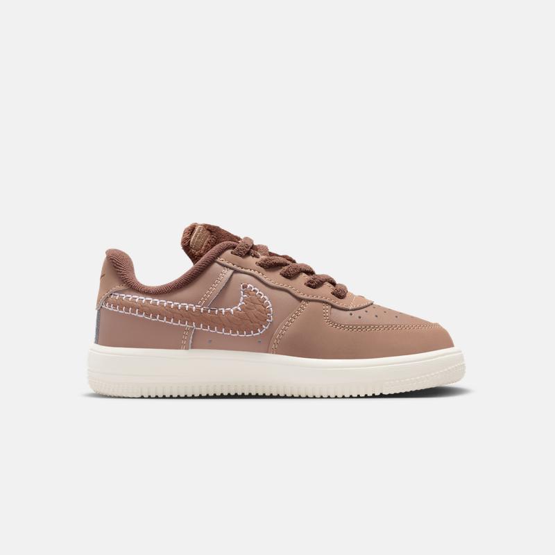 Nike Tênis de Moda Diário de Cano Baixo Force 1 Low Easy On em Couro Sintético Tênis Infantil IO7685