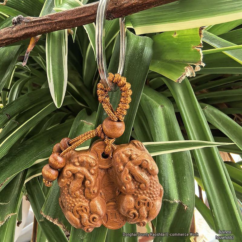 Unisex Pixiu Peach Wood Carved Coin Guardian Keychain Pendant