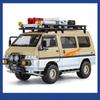 1:24 Mitsubishi Delica MPV Alloy Car Model Diecasts Metal Toy Commercial Vehicles Car Model Simulation Sound and Light Kids Gift