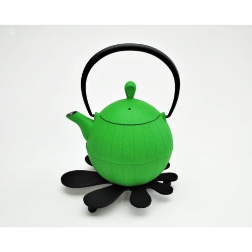 Ichiudo Nambu Ironware Teapot Mat, Cactus Design, Black
