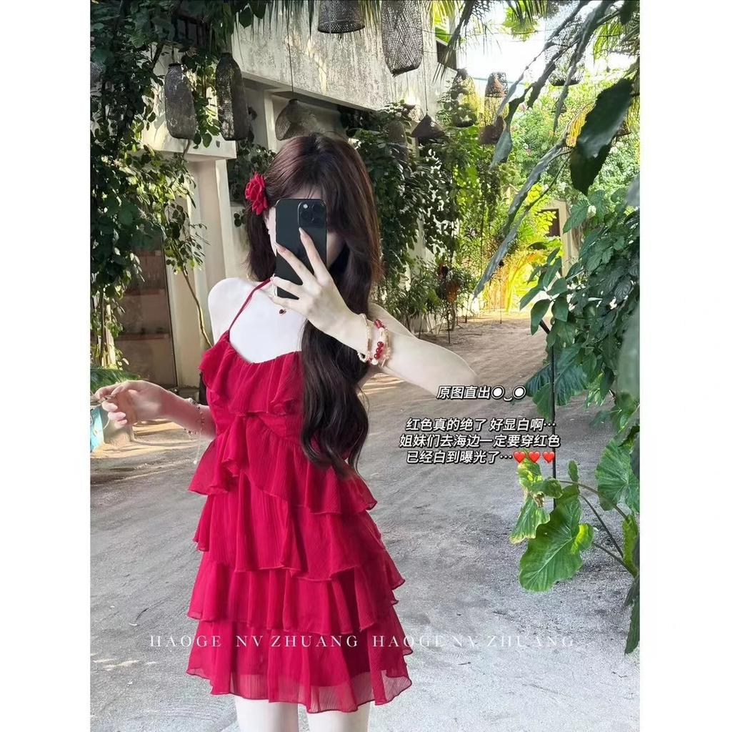 Red suspender dress women's summer new pure desire spice girl vacation style thin a word short skirt cake skirt