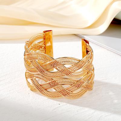 Wide Elegant Bracelet Hollow Out Elegant Fashion Jewellery Bracelet Opening Adjustable Dinner Wedding Gold Luxury Hundred Accessories
