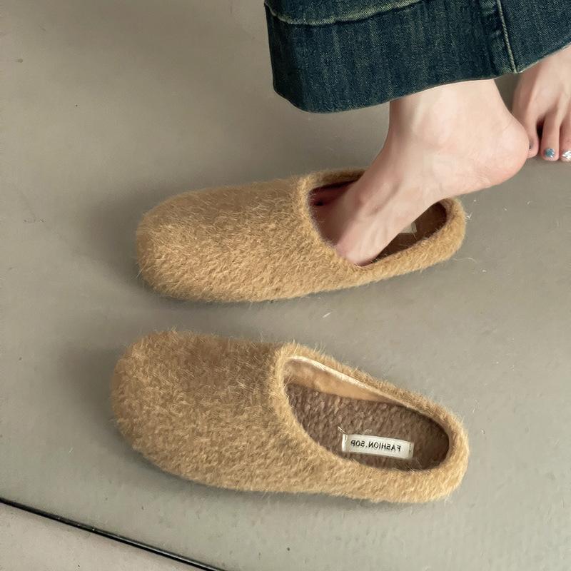 Retro style simple high-end casual fluffy slippers women's autumn and winter suede outer wear home thick-soled bag head slippers