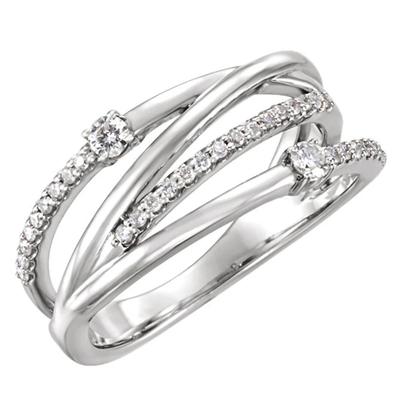 New Luxury Dazzling Cross Micro Paved Stone Delicate Women Ring Wedding Ceremony Party Love Finger Ring Fashion Jewelry