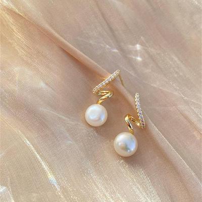 New S925 Silver Twisted Diamond Pearl Earrings - Elegant and Versatile Design for Women