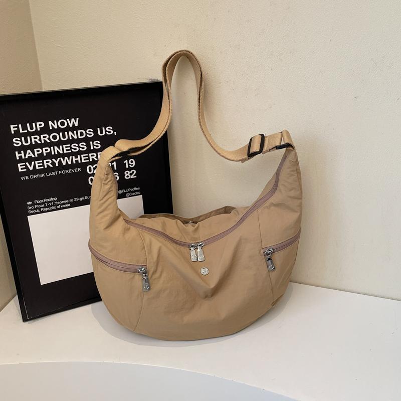 Hobo Bag Women's Large Capacity Shoulder Crossbody Bag Lightweight Sports Bag