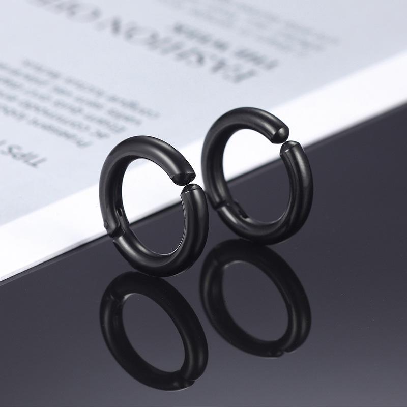 Unisex Non-Piercing Ear Cuff, Personalized Korean-Style Clip-On Earring, 2022 Trendy Fake Ear Jewelry for Men and Women.