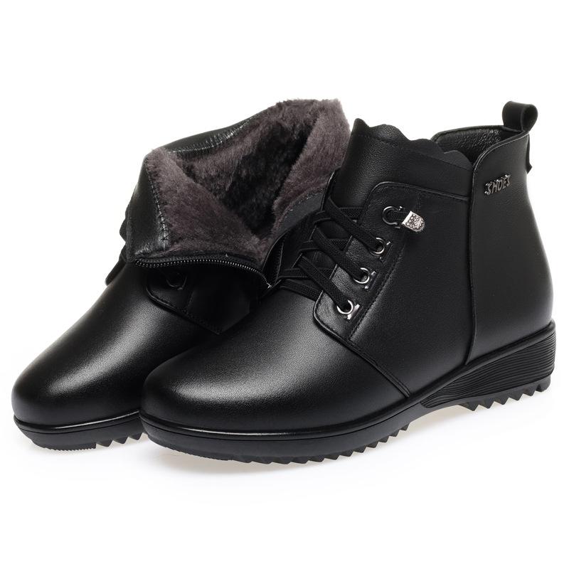 Winter Mutter Baumwollschuhe ältere flache kurze Stiefel mittelalte Baumwolllederschuhe große Größe Samt rutschfest Wolle Damen Baumwollstiefel